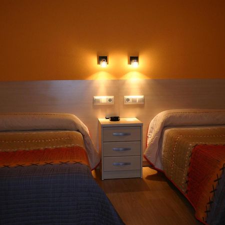 Hostal Hispanico I Salamanca Exterior photo