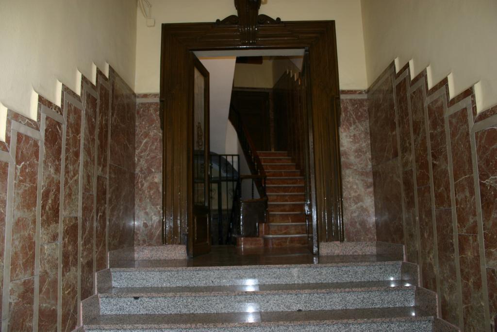Hostal Hispanico I Salamanca Exterior photo
