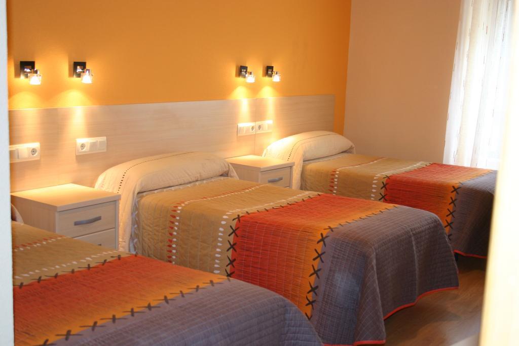 Hostal Hispanico I Salamanca Exterior photo