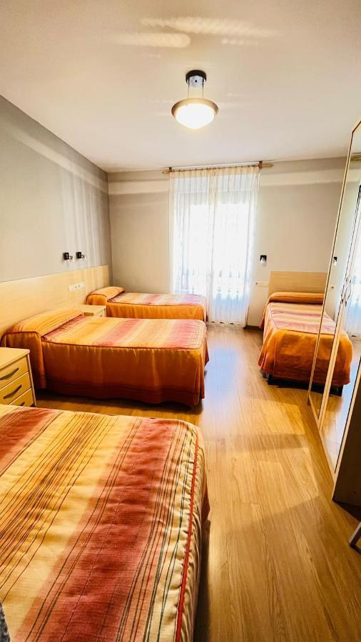 Hostal Hispanico I Salamanca Exterior photo