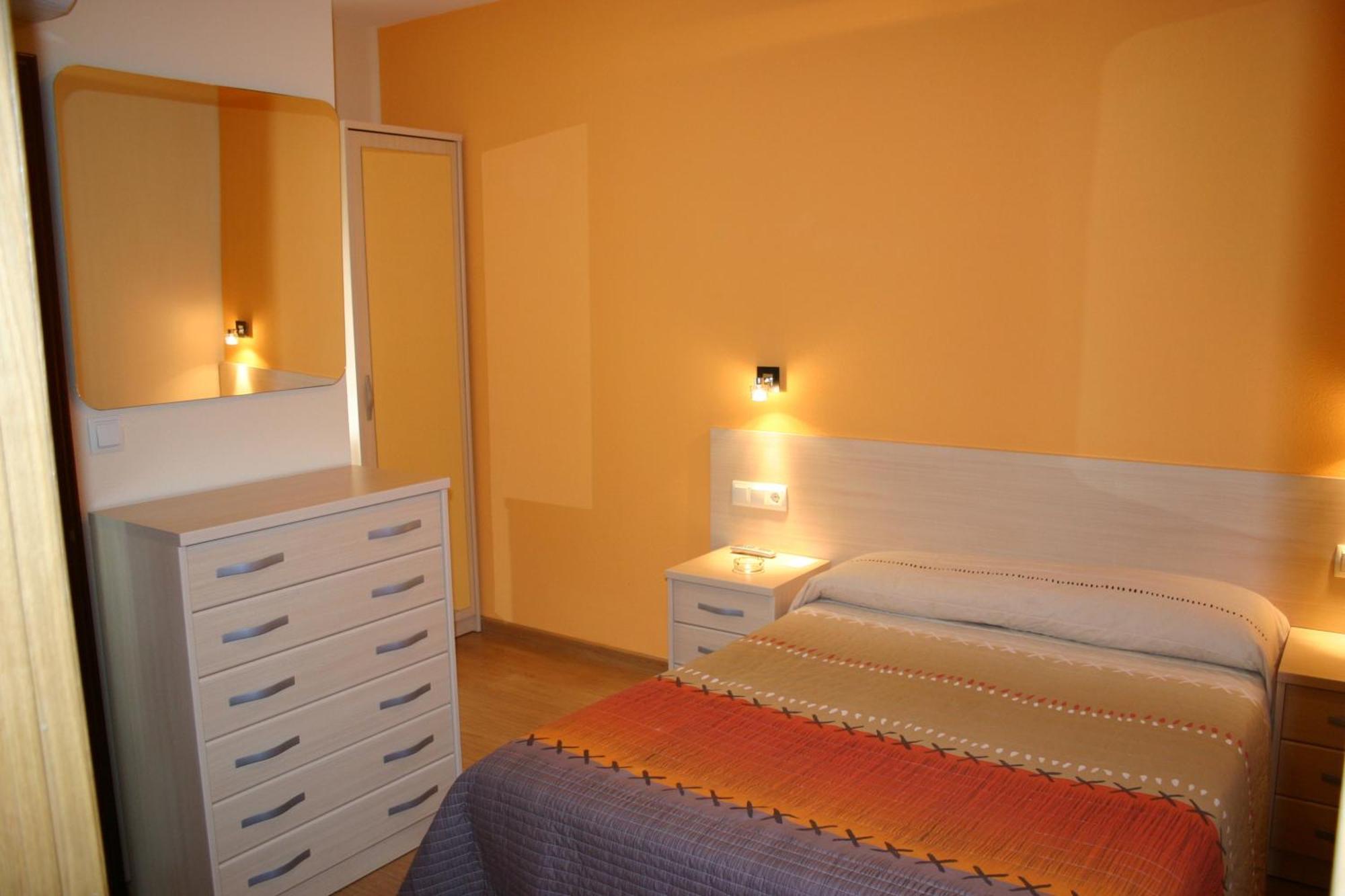 Hostal Hispanico I Salamanca Exterior photo
